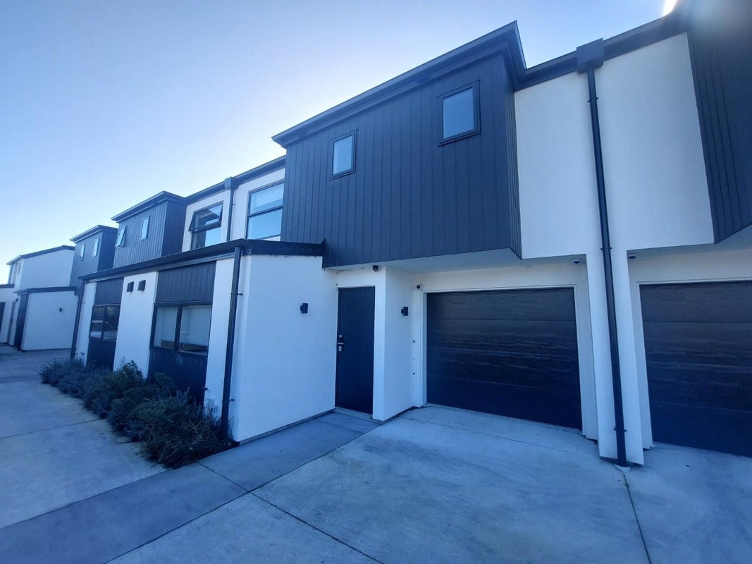 2/17 Amuri Street, Hei Hei, Christchurch - Carousel 1