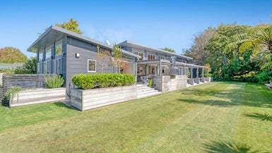 13 Glengarry Avenue, Manly, Whangaparaoa - Carousel 1