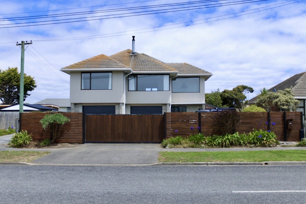 443 Marine Parade, South New Brighton, Christchurch - Carousel 1
