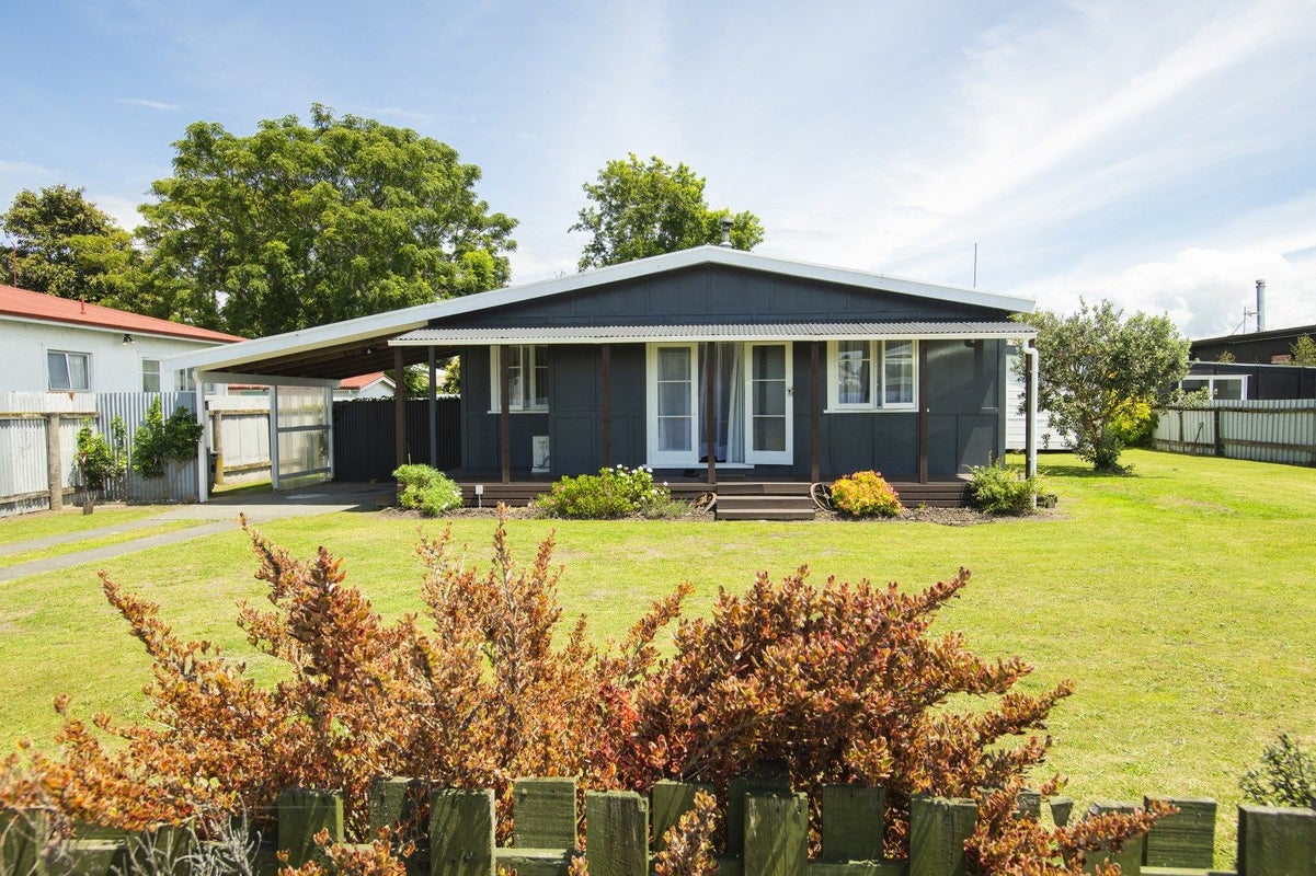 25 Haldane Street, Elgin, Gisborne - Carousel 1