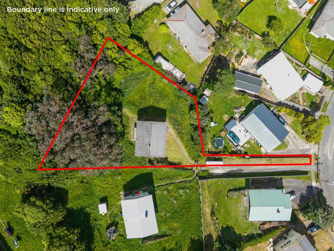 37 Durham Street, Cannons Creek, Porirua - Carousel 6