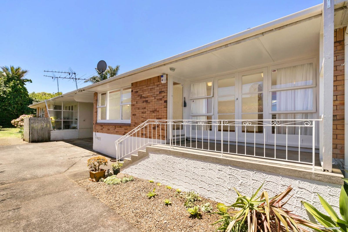 3/18 Tawa Road, Onehunga, Auckland - Carousel 1