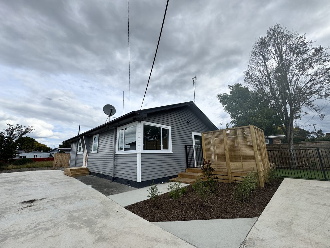 510 Pioneer Highway, Highbury, Palmerston North - Carousel 1