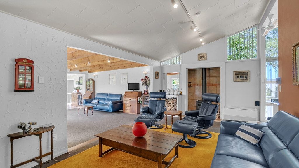 21 Ramore Place, Redwood, Christchurch - Carousel 2