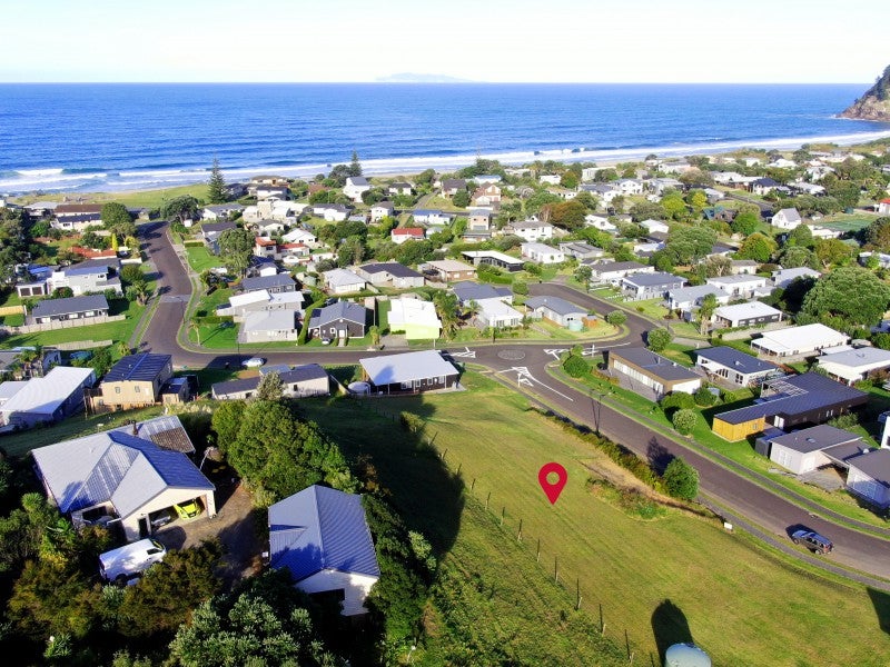 8 Ross Place, Whiritoa, Waihi - Carousel 2