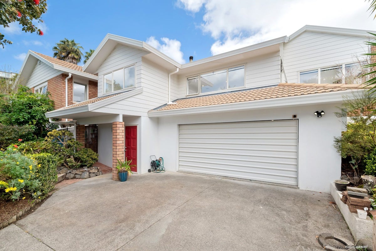 17 Emlyn Place, Torbay, Auckland - Carousel 1