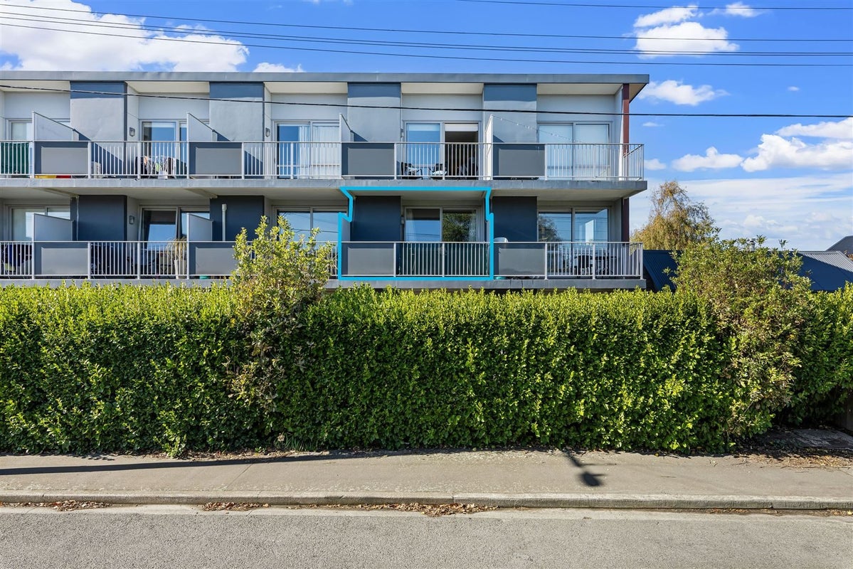 8/126 Nursery Road, Linwood, Christchurch - Carousel 1