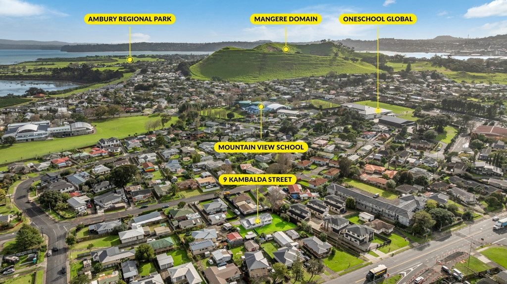 9 Kambalda Street, Mangere Bridge, Auckland - Carousel 2