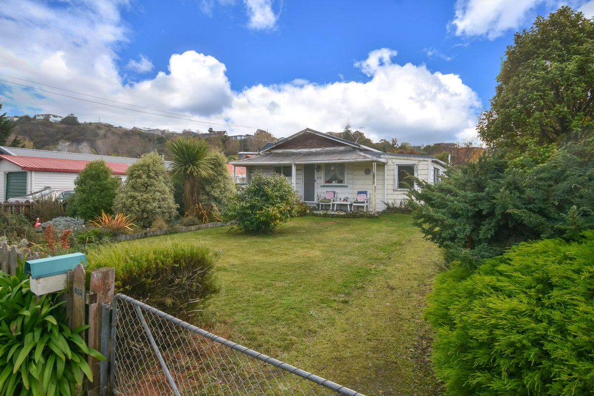 852 Brighton Road, Ocean View, Dunedin - Carousel 1