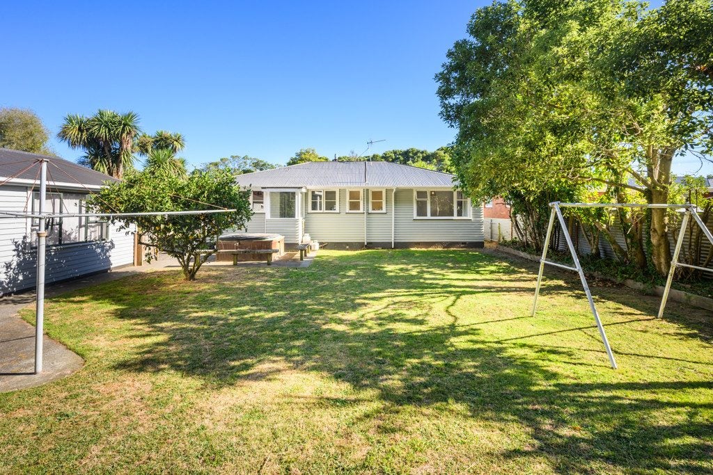 49 Honore Drive, Linton, Palmerston North - Carousel 22
