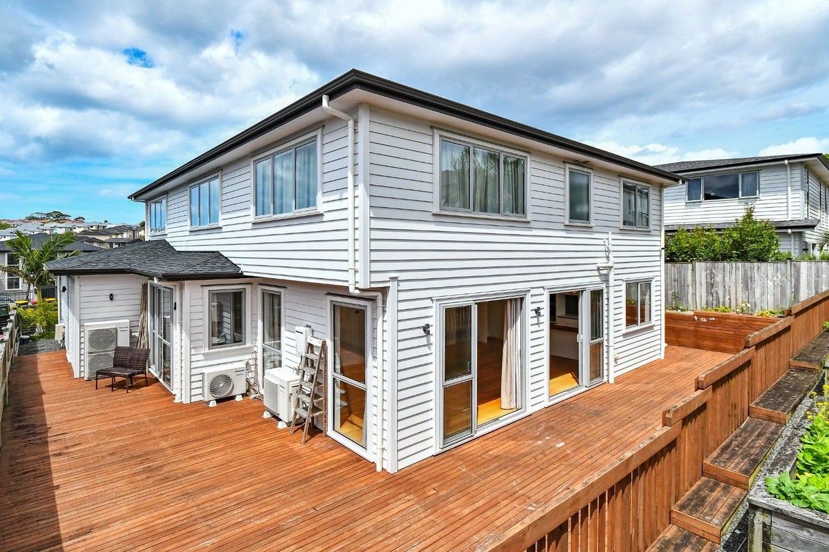 26 Lagonda Rise, Oteha, Auckland - Carousel 2