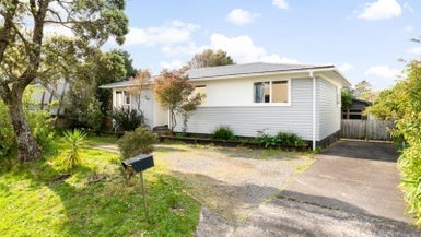 90 Riverpark Crescent, Henderson, Auckland - Carousel 1