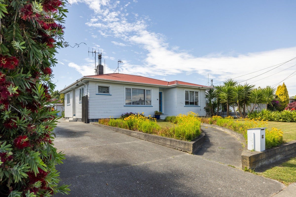 79 Masefield Avenue, Maraenui, Napier - Carousel 1