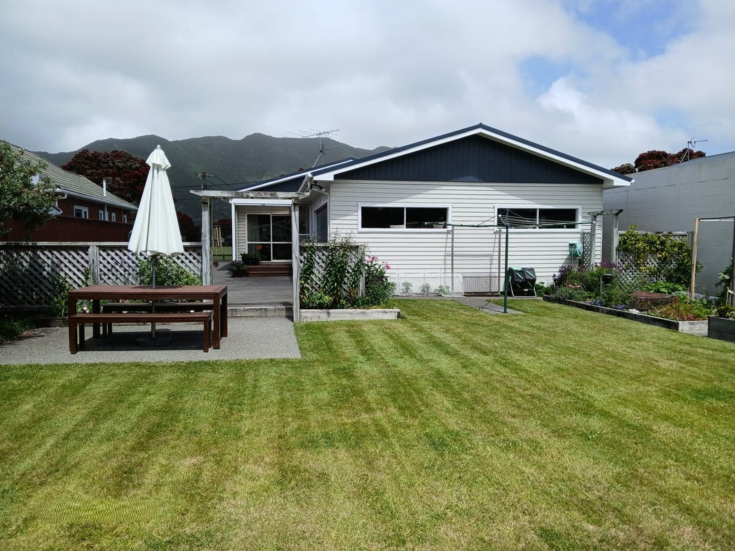 47 Trafalgar Street, Waterloo, Lower Hutt - Carousel 2