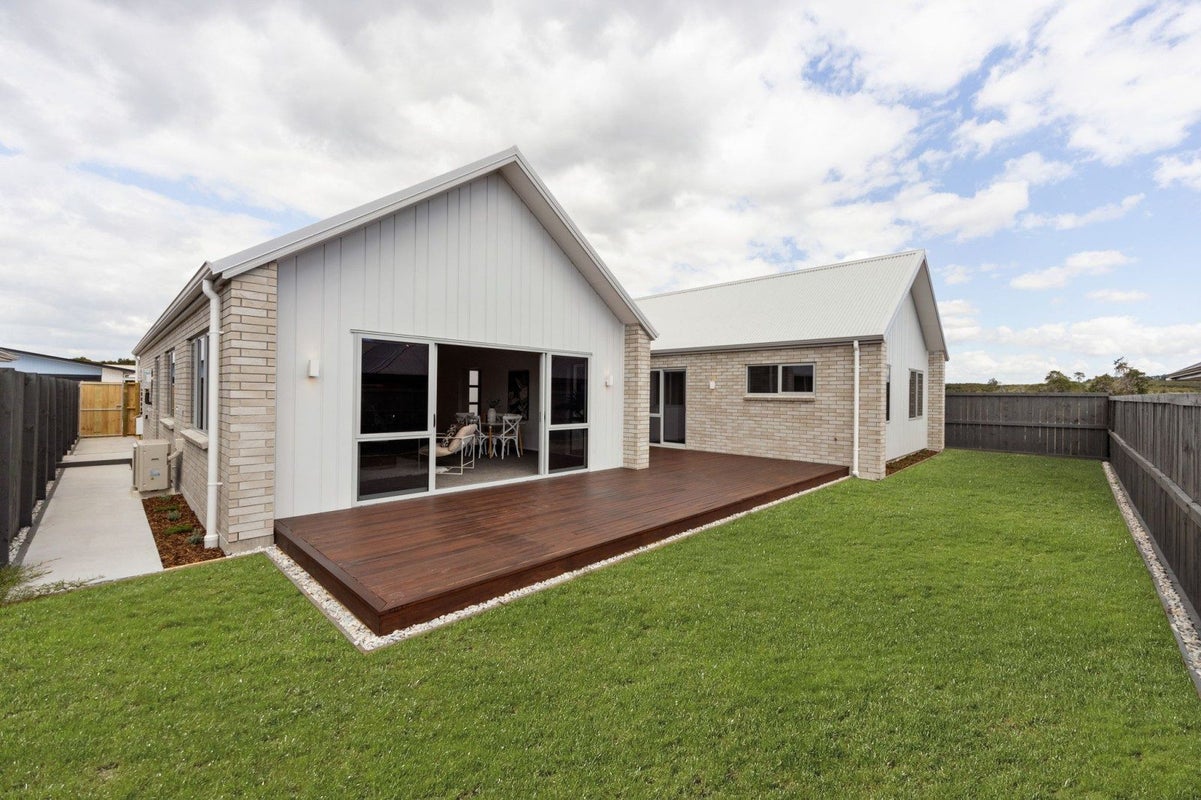 5 Korako Lane, Baverstock, Hamilton - Carousel 2