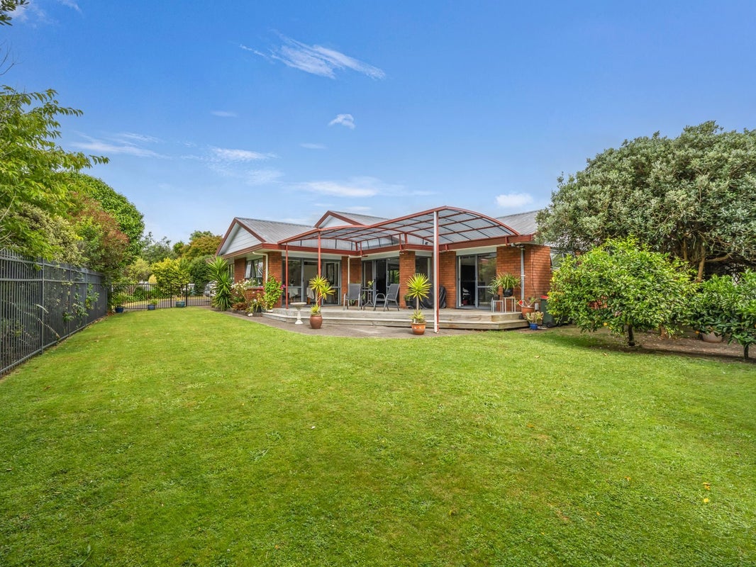 3 Westminster Drive, Owhata, Rotorua - Carousel 1