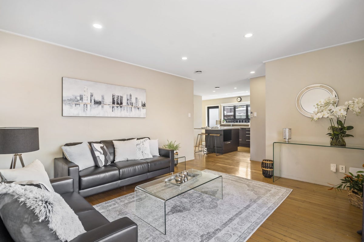 58 Titoki Street, Te Atatu Peninsula, Auckland - Carousel 2