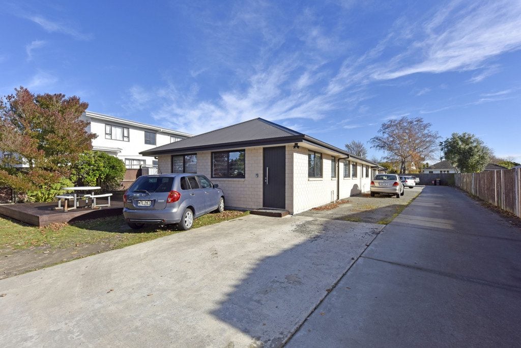 48 Hooker Avenue, Bryndwr, Christchurch - Carousel 2