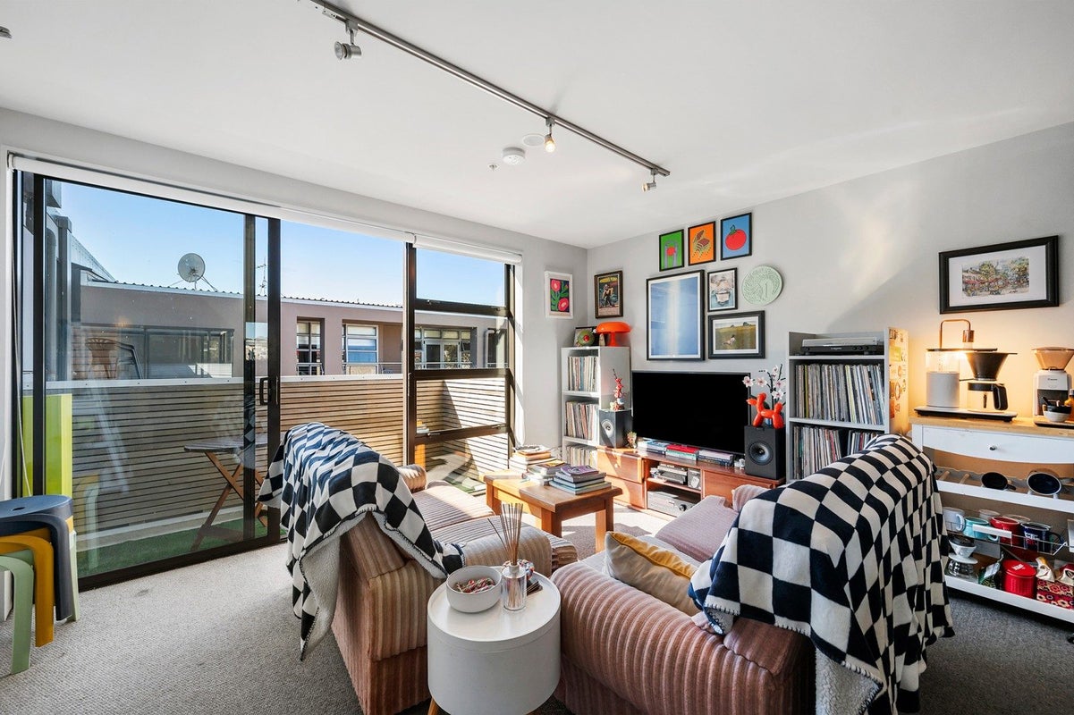 306/181 Tasman Street, Mount Cook, Wellington - Carousel 1