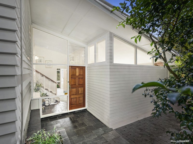 6 Mathieson Avenue, Khandallah, Wellington - Carousel 2