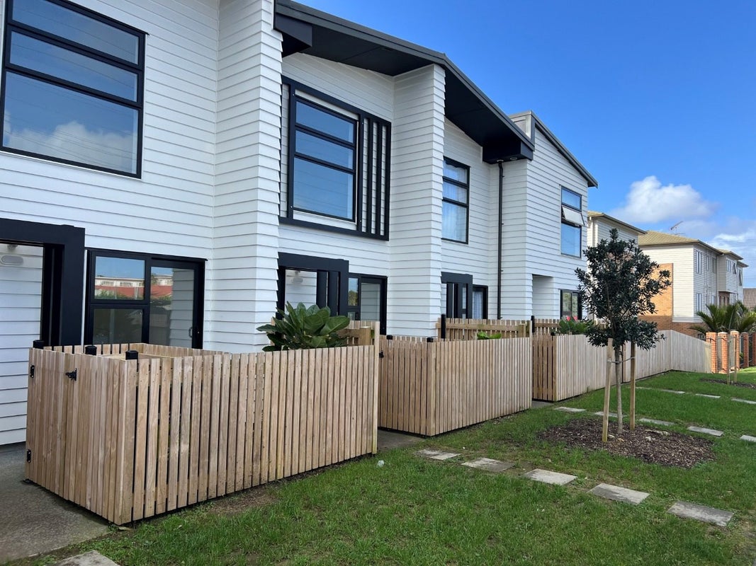 156B Mcleod Road, Te Atatu South, Auckland - Carousel 1