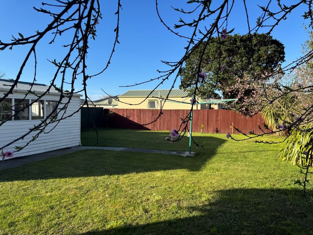 6 Royalist Avenue, North New Brighton, Christchurch - Carousel 14