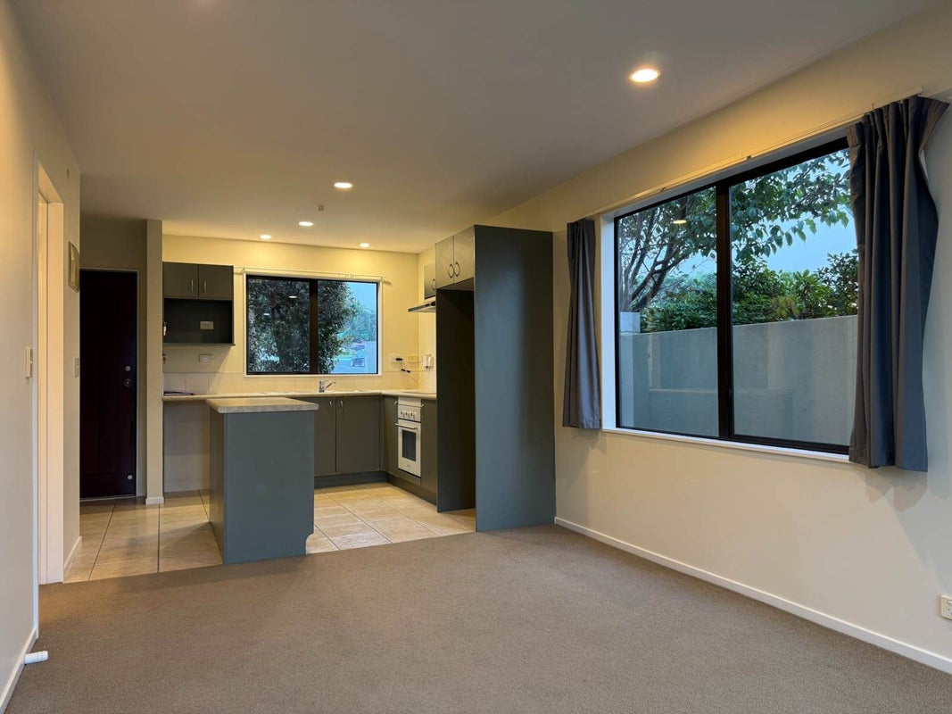 41 Spalding Rise, Golflands, Auckland - Carousel 1