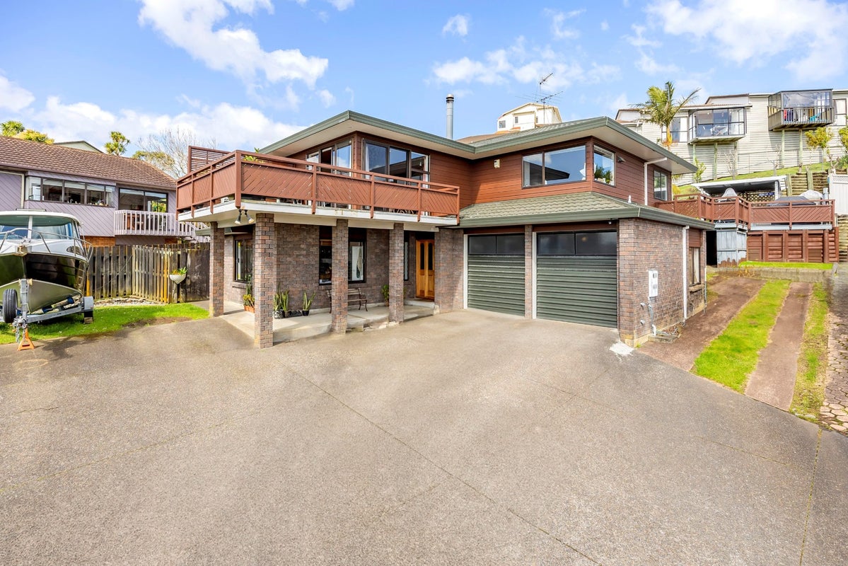 8 Beckett Way, Mount Roskill, Auckland - Carousel 1