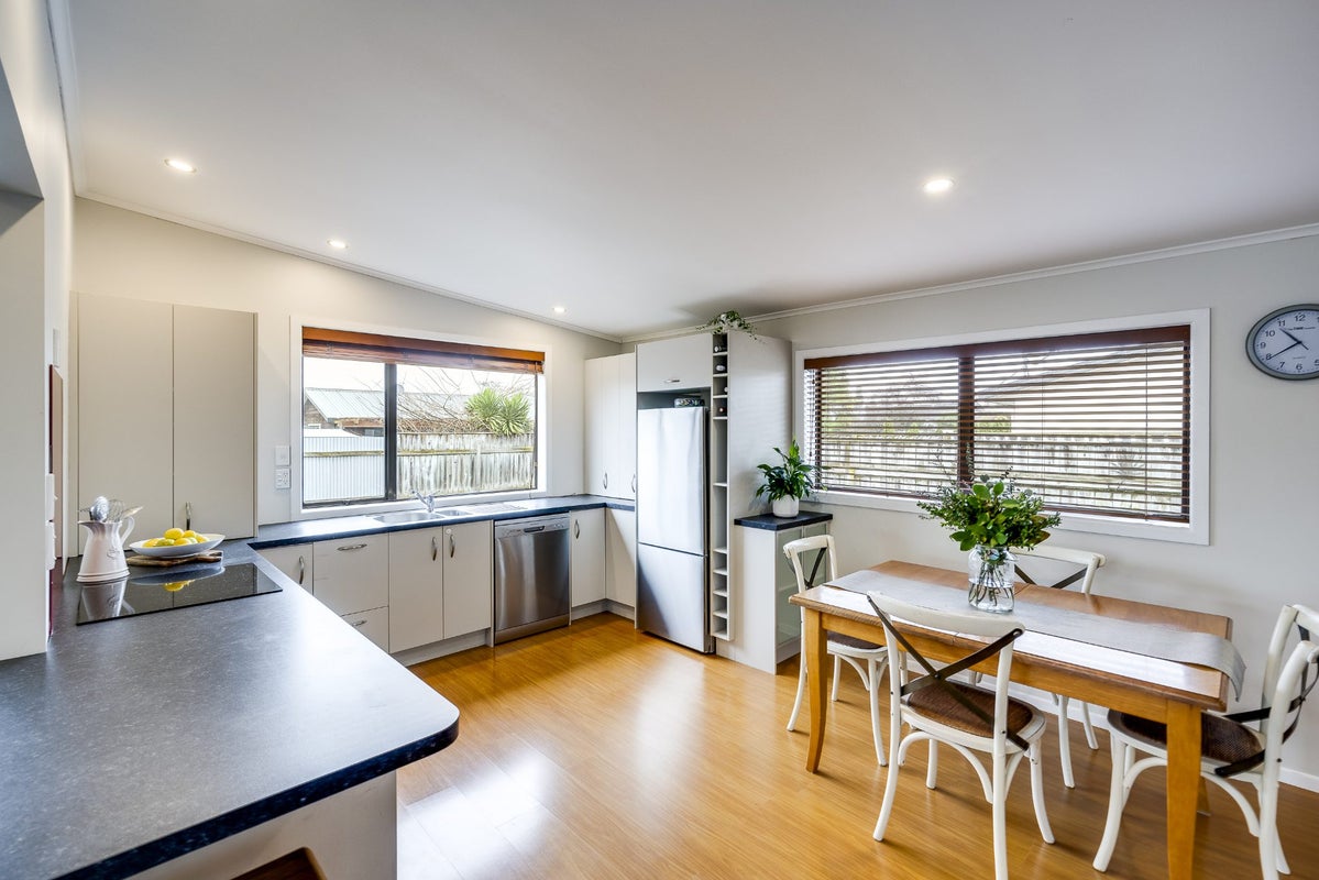 131 Auckland Road, Greenmeadows, Napier - Carousel 2