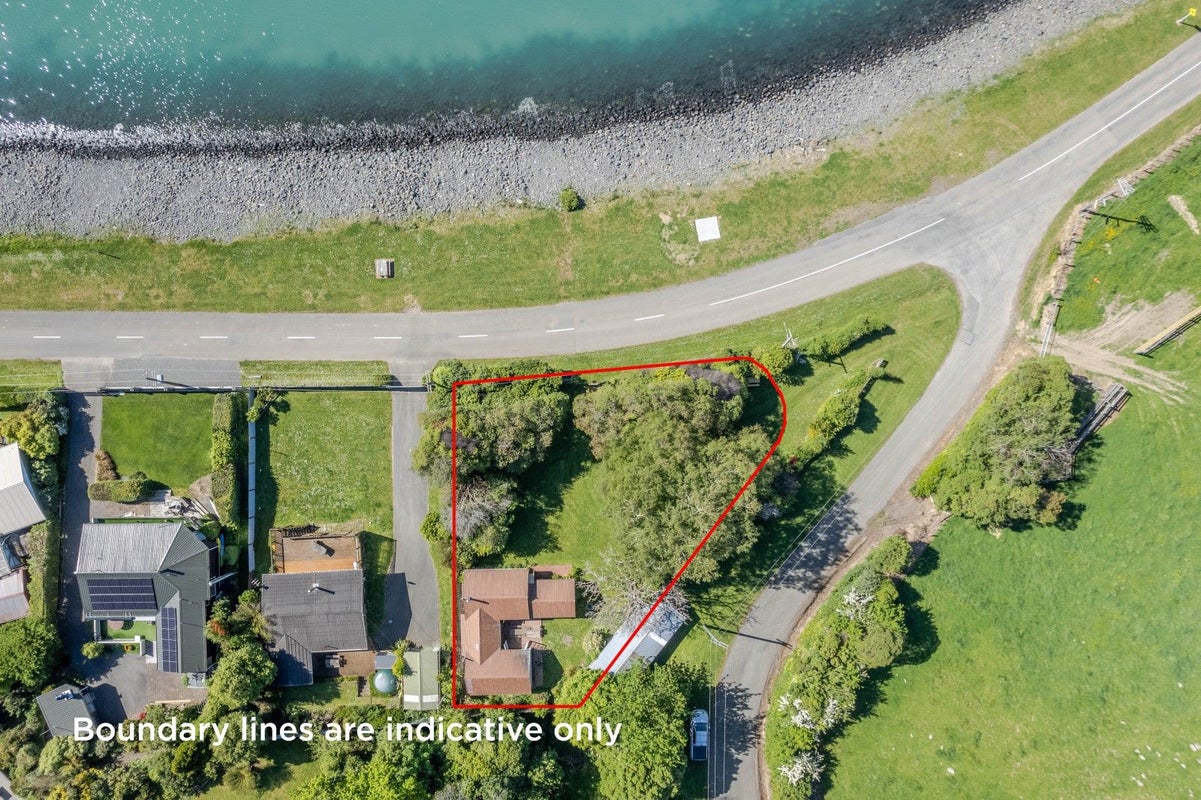4 Cemetery Road, Wainui, French Farm - Carousel 25