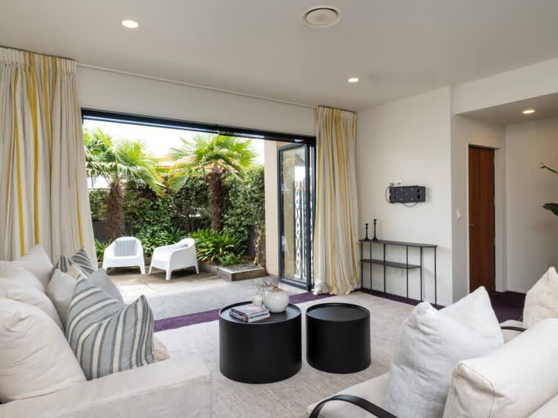 73 Nelson Quay, Ahuriri, Napier - Carousel 2