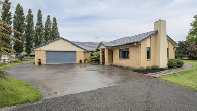 401 Telephone Road, Puketaha - Carousel 1