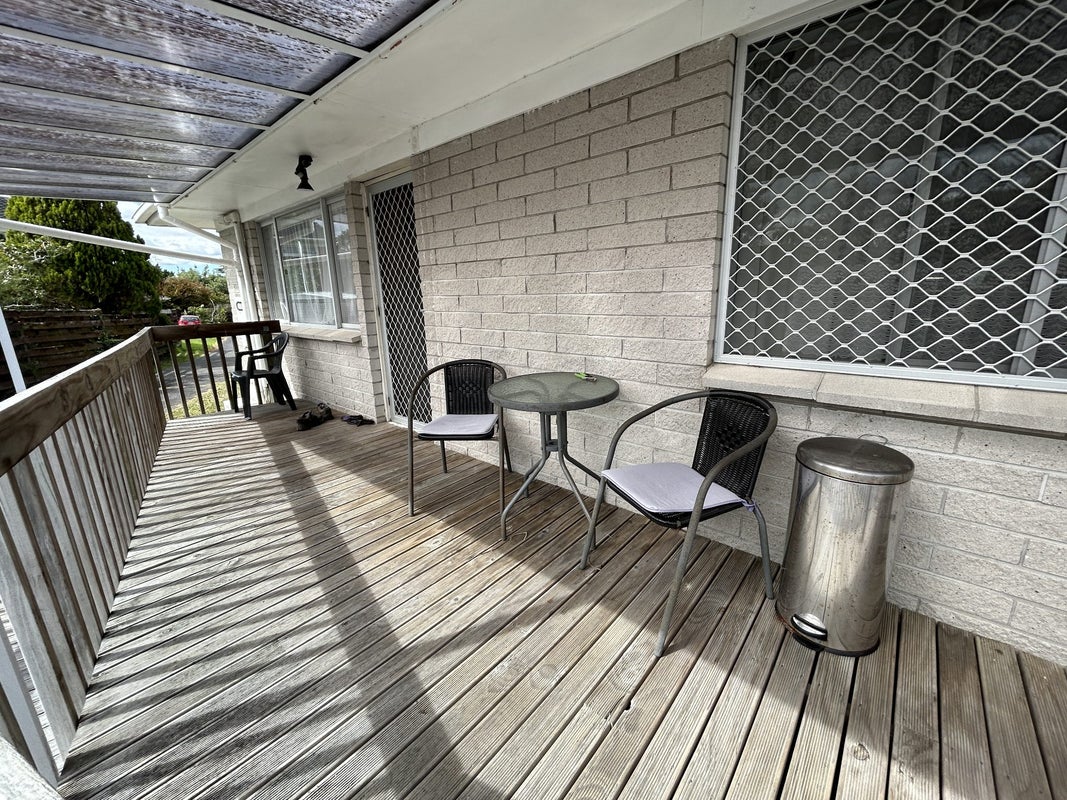 13A Pamela Place, New Lynn, Auckland - Carousel 2