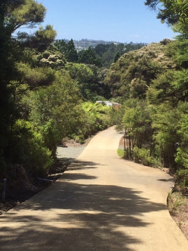 387 Paremoremo Road, Paremoremo, Auckland - Carousel 2