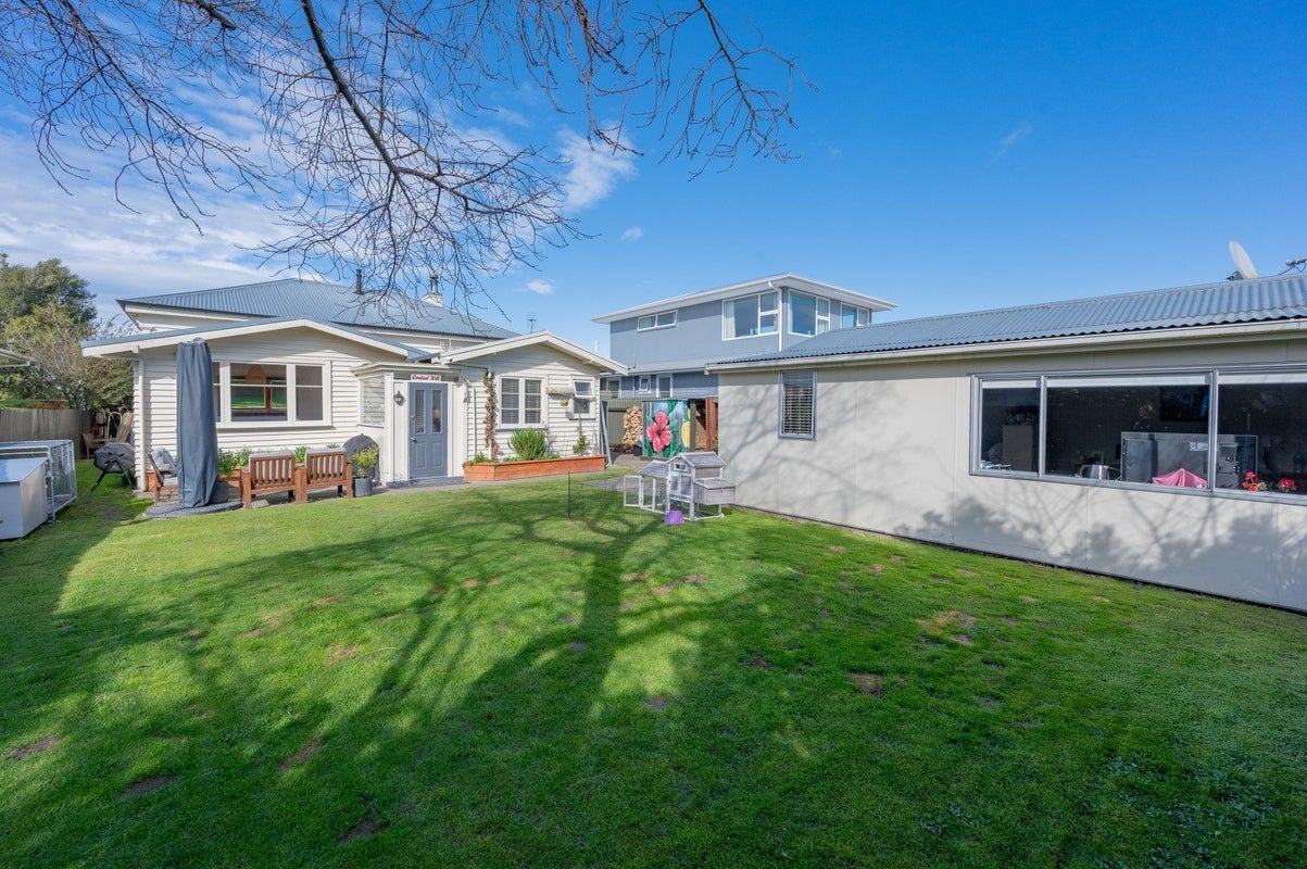 501 Pepper Street, Saint Leonards, Hastings - Carousel 1