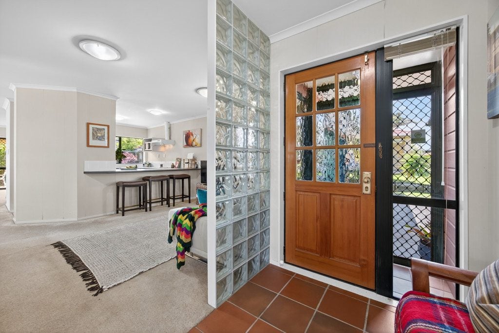 16 Newbegin Place, Weymouth, Auckland - Carousel 2