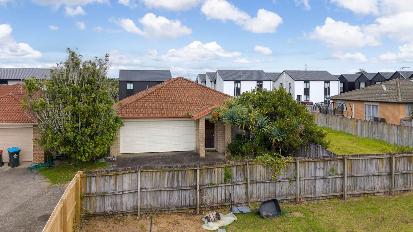 13 Joe F Stanley Place, Otahuhu, Auckland - Carousel 1