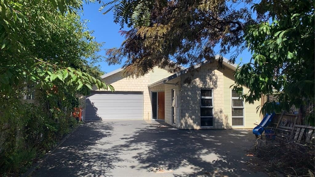 12 Hiley Street, Springlands, Blenheim - Carousel 1