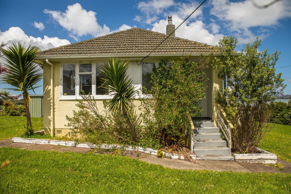47 Hillary Crescent, Belmont, Auckland - Carousel 11