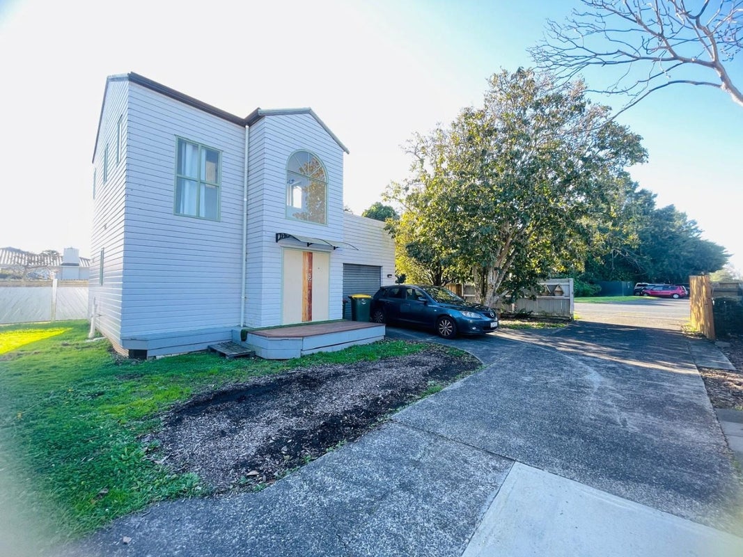 130 Buckland Road, Mangere East, Auckland - Carousel 26