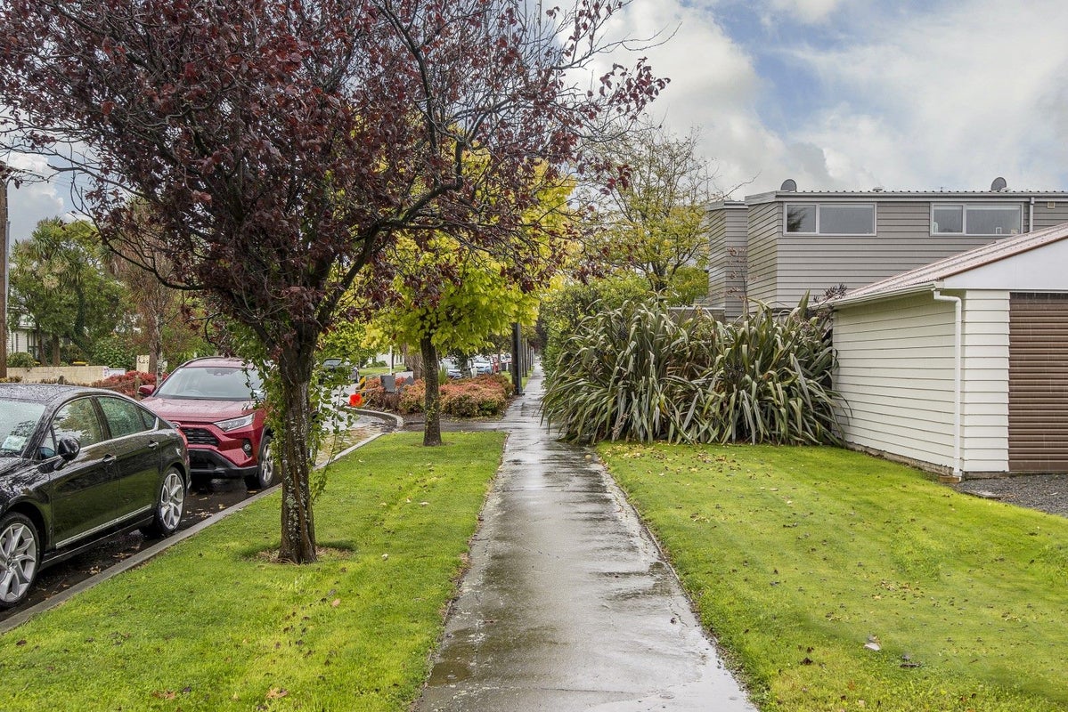 2/24 Champion Street, Edgeware, Christchurch - Carousel 20