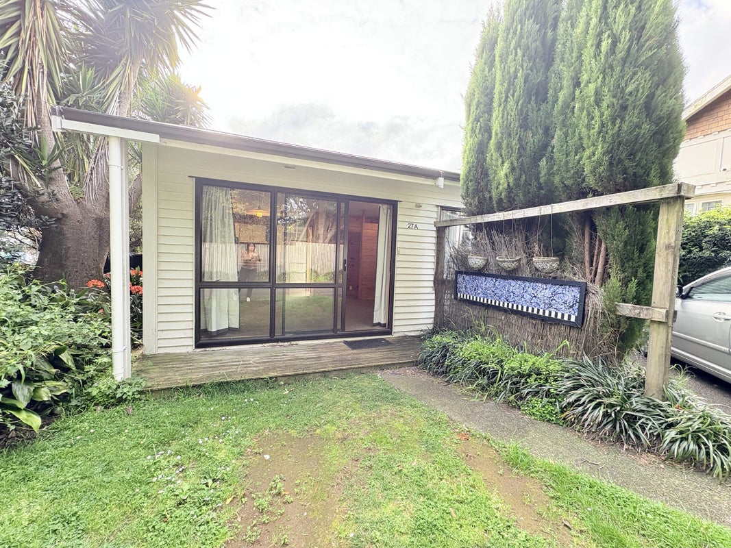 27 Selwyn Road, Epsom, Auckland - Carousel 1