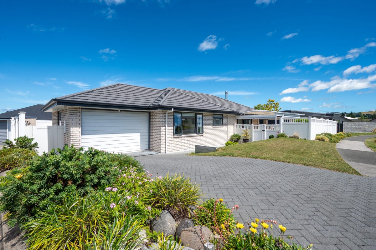 110 Kenrigg Road, Kinloch, Taupo - Carousel 1