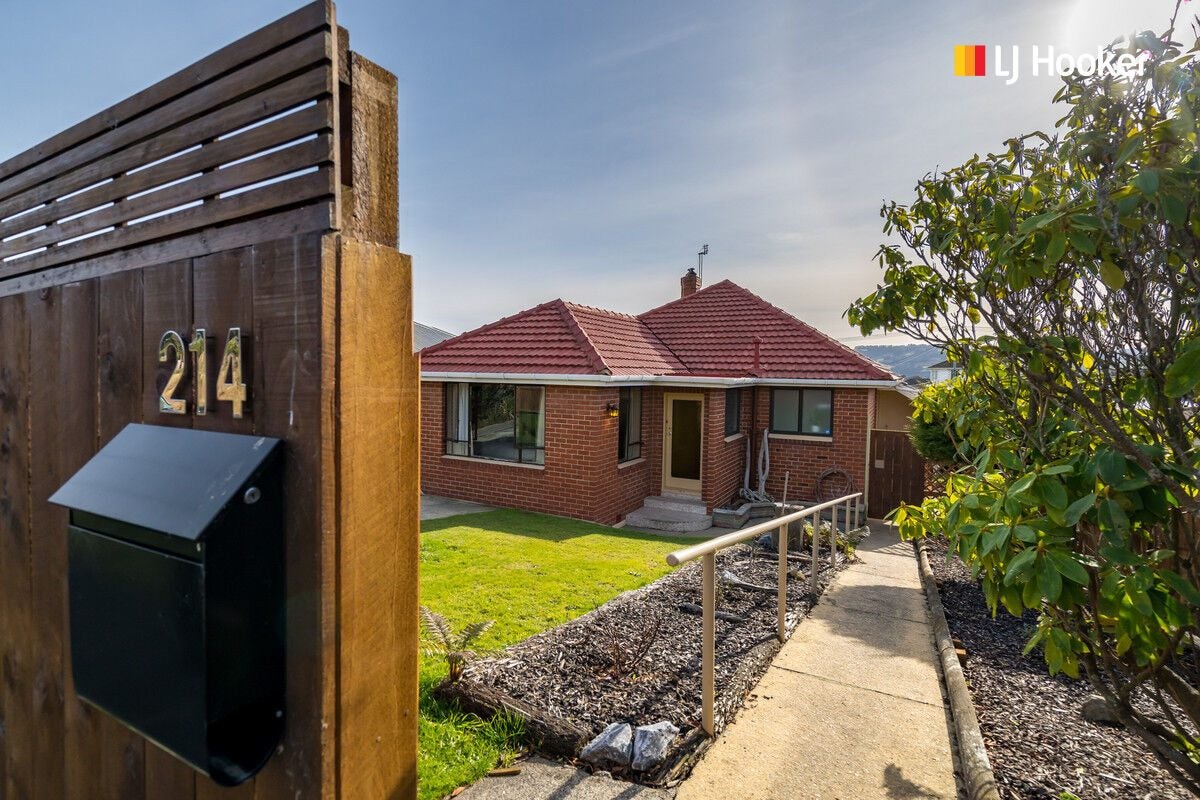 214 Hillhead Road, Corstorphine, Dunedin - Carousel 1