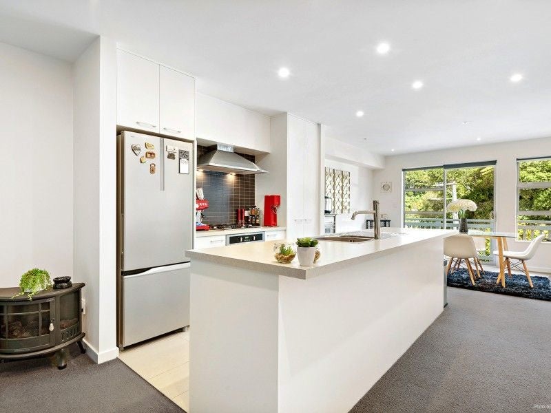 14C Crieff Street, Northland, Wellington - Carousel 2