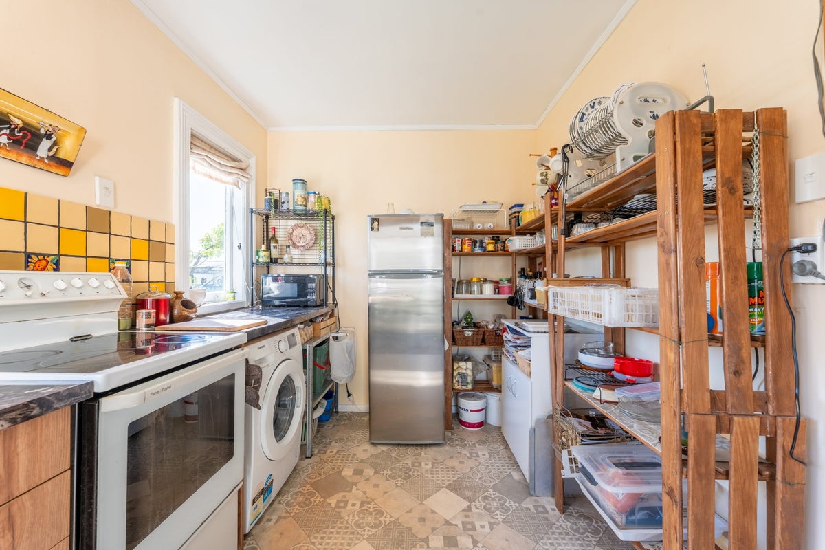 327 Church Street, West End, Timaru, Canterbury - Carousel 2