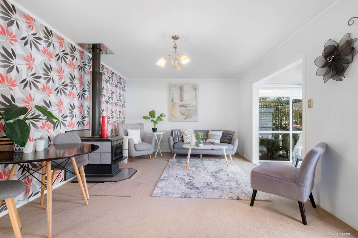 122 Newcastle Street, Mahia - Carousel 1