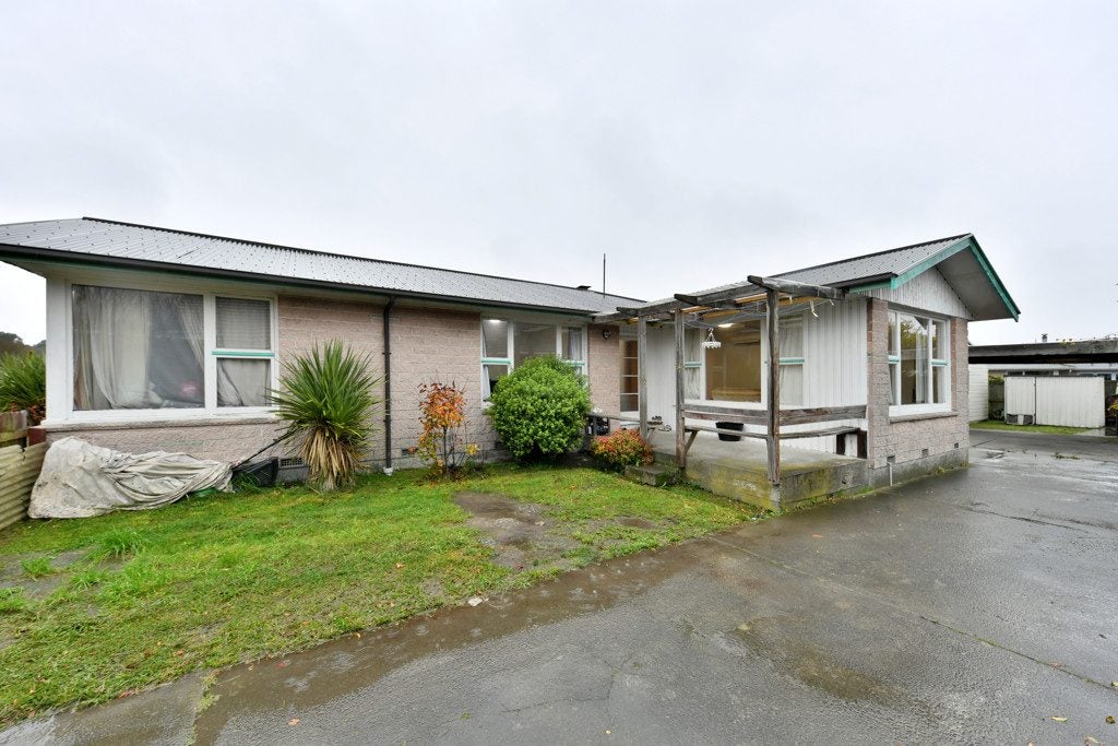 39 Kathleen Crescent, Hornby, Christchurch - Carousel 1