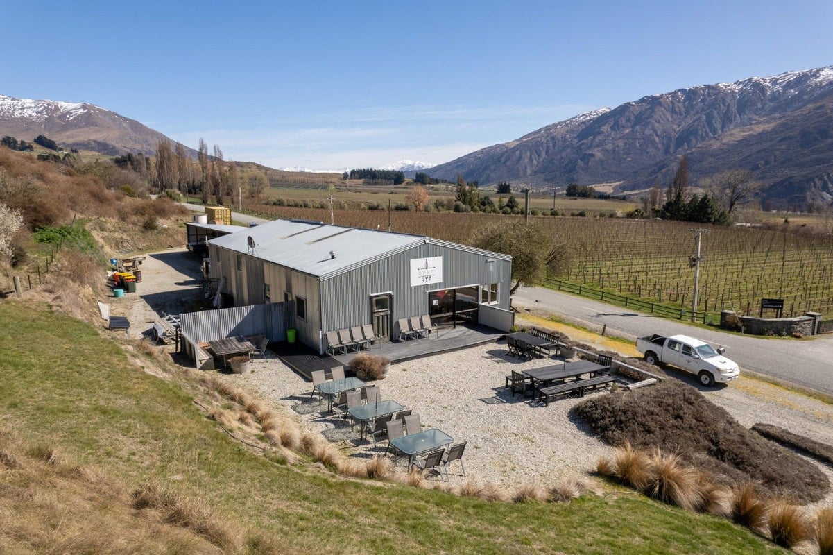 91 Gibbston Back Road, Gibbston, Queenstown - Carousel 1