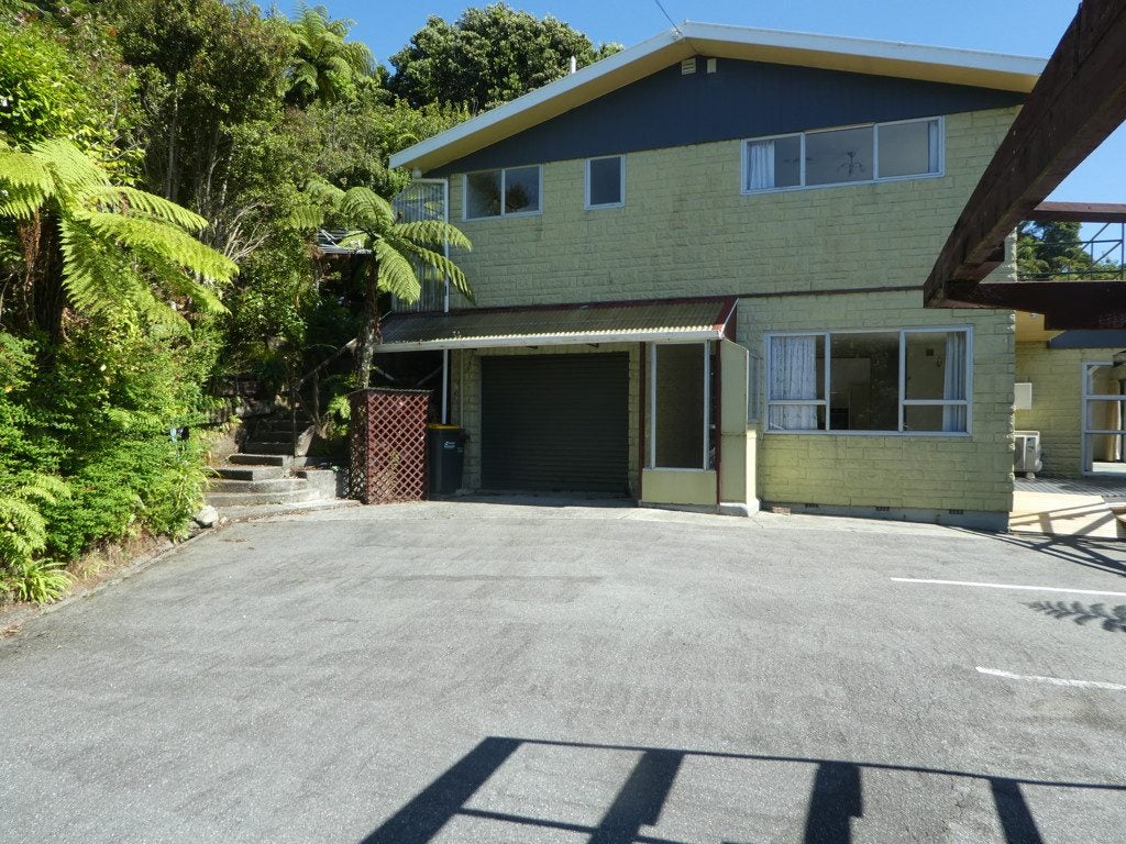 20 Weenink Road, Karoro, Greymouth - Carousel 32